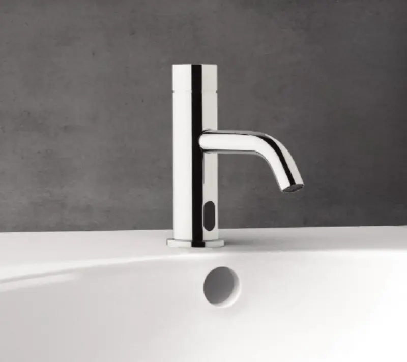Waterevolution Flow rubinetto elettronico per lavabo a infrarossi a batteria cromato T110EB01