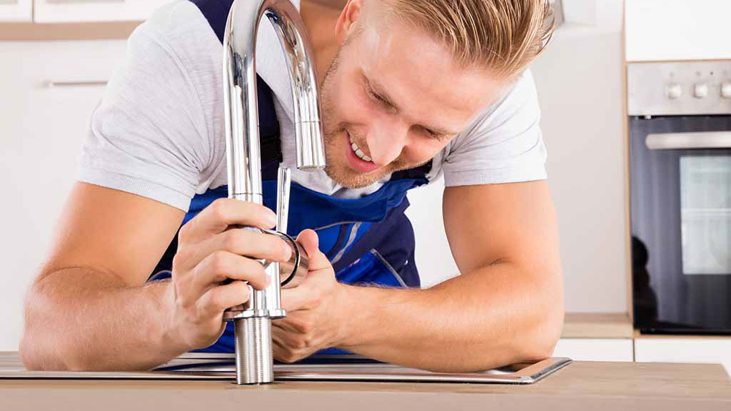 29_it_media-1_29-it-media-1-29-installing-kitchen-tap-2.jpg